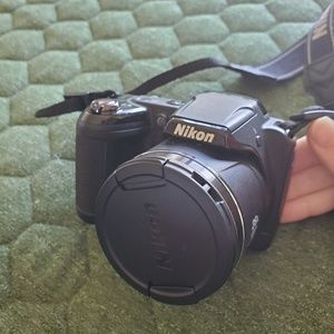Nikon coolpix L320